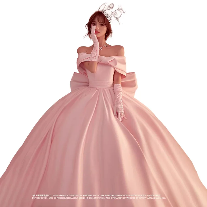 

Wedding Dress Photo Studio New Theme Clothing Photo Shoot Fashion Princess Pink Dress Shoulder Satin Pomp Skirt Wedding Dress