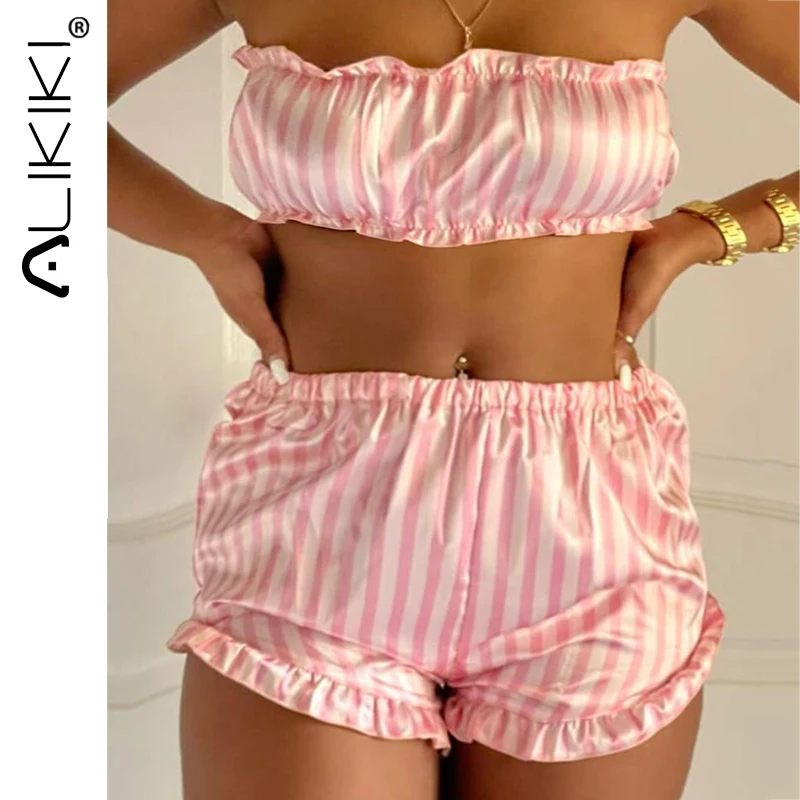 Комплект летней атласной пижамы из 2 предметов пижама в розовую и белую полоску