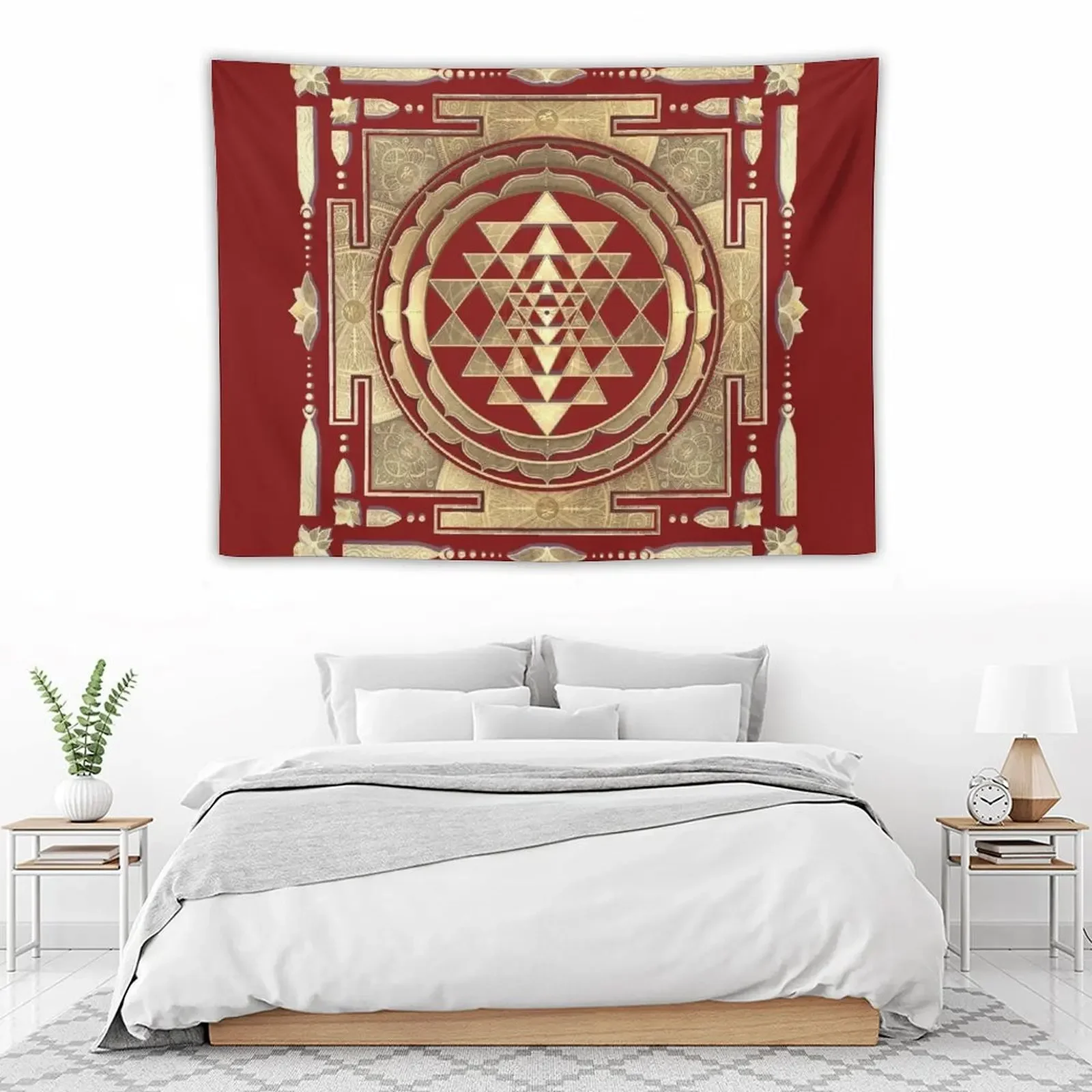 Золотистый гобелен с изображением шри-Янтры (фон храма) Настенный декор