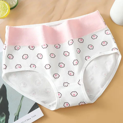 Трусики жоқ студенттер Трусики жоқ студенттер