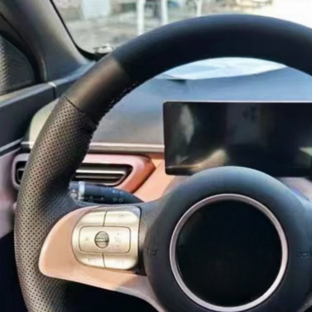 Фото Изготовленный на заказ оплетка на руль автомобиля, мягкий 100% подходит для BYD Yuan Plus Dolphin 22-24-25 Atto 3 Atto 3, автомобильные товары, пленка на руль №2