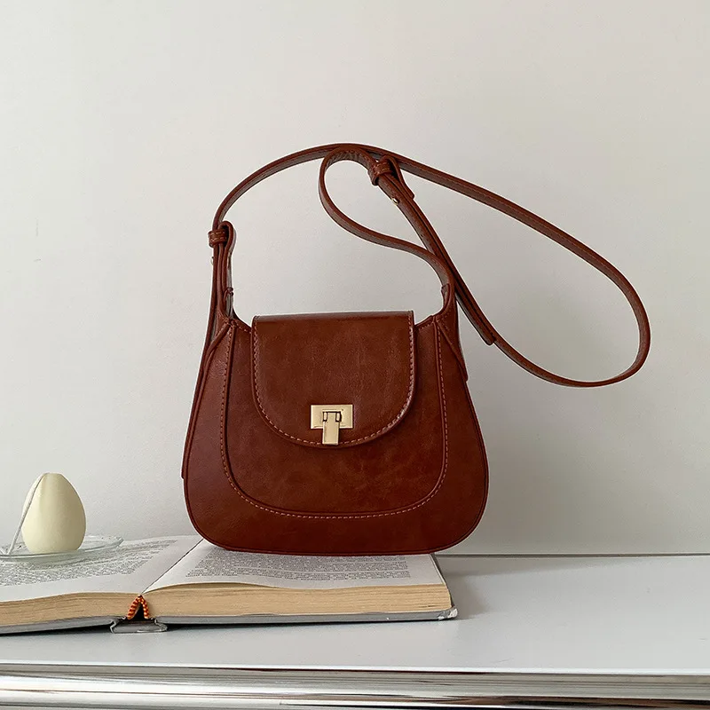 Винтажные модные сумки через плечо с клапаном для женщин маленькая сумка на