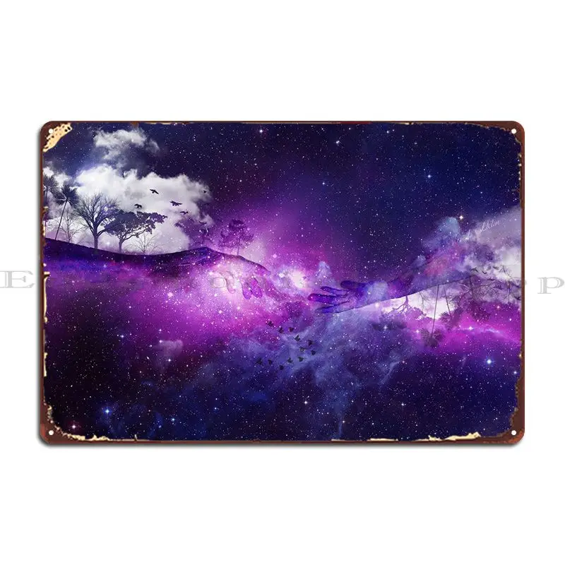 

В руке металлический знак кинопечать создание кинотеатра плакат жестяной знак плакат