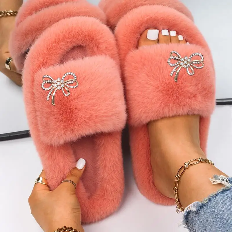 Winter Warm Slides Ladies Alloy Diamond Bowknot Furry Slippers Faux Fur Fluffy Sandals for Women Indoor Slides Plush Shoes