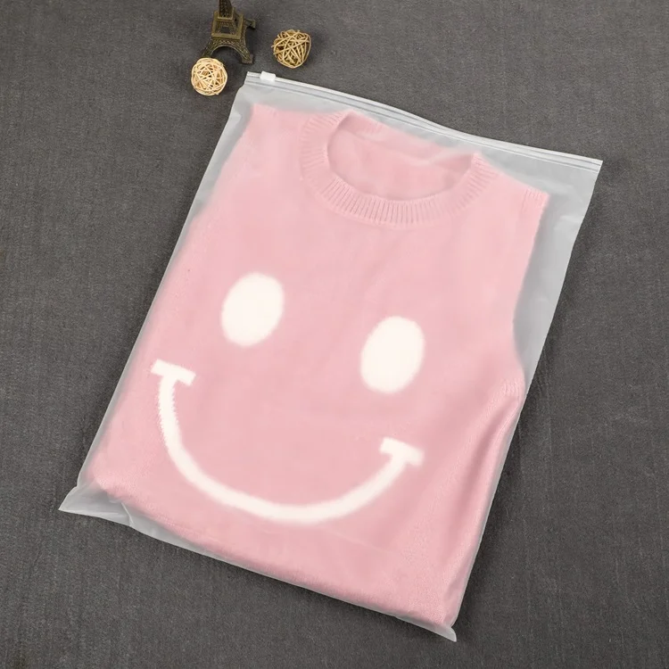 

Полиэтиленовые пакеты на молнии для одежды