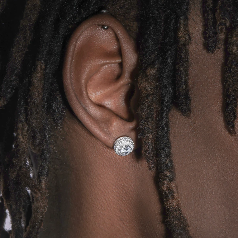 

JICAI Europe and America Zircon Studded with Diamonds S925 Sterling Silver Stud Earrings Men's Hip Hop Advanced Sense Jewelry