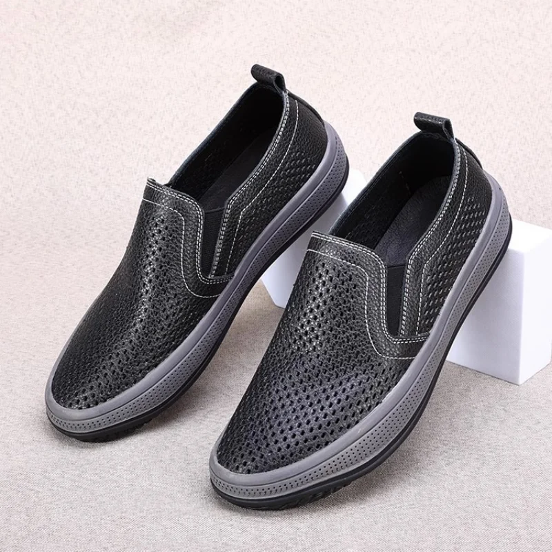 

British Style Men's Genuine Leather Perforated Shoes Summer Breathable Hollowed Soft Soled Anti-skid Casual Loafers M8288