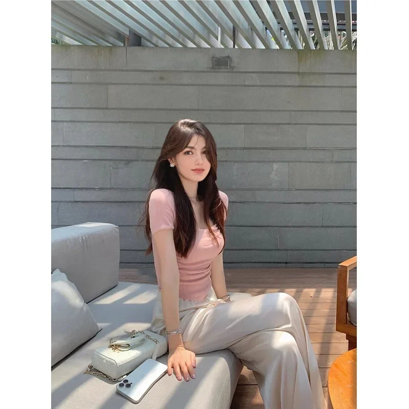 Женская летняя футболка с коротким рукавом и квадратным вырезом