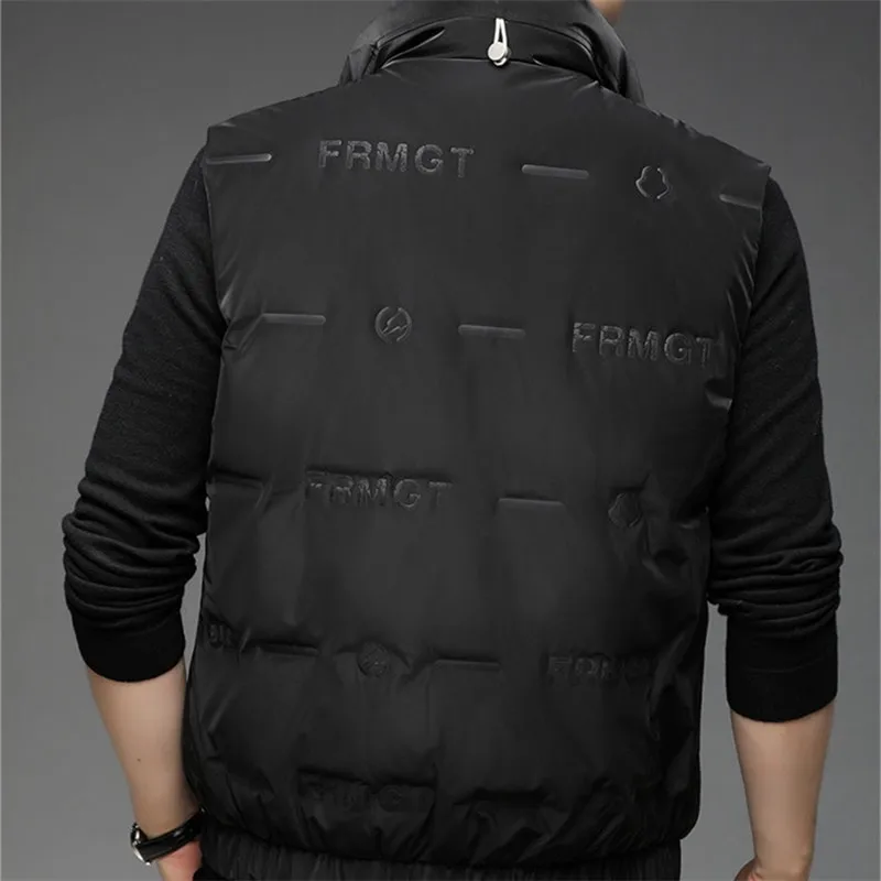 골프웨어 Куртки для гольфа Жилет мужчин Куртка на молнии утином пуху Толстые