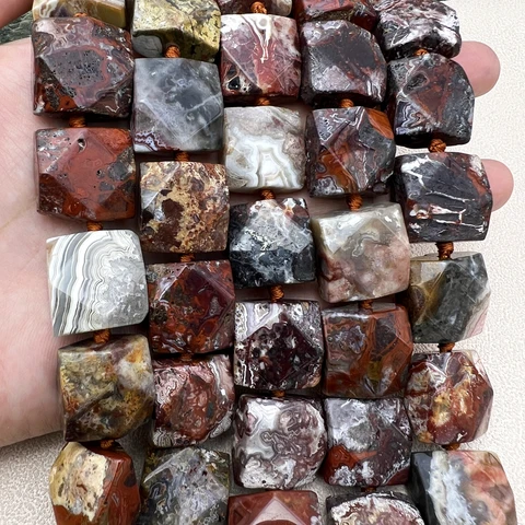 Кружевные агатовые бусины MARUCOL