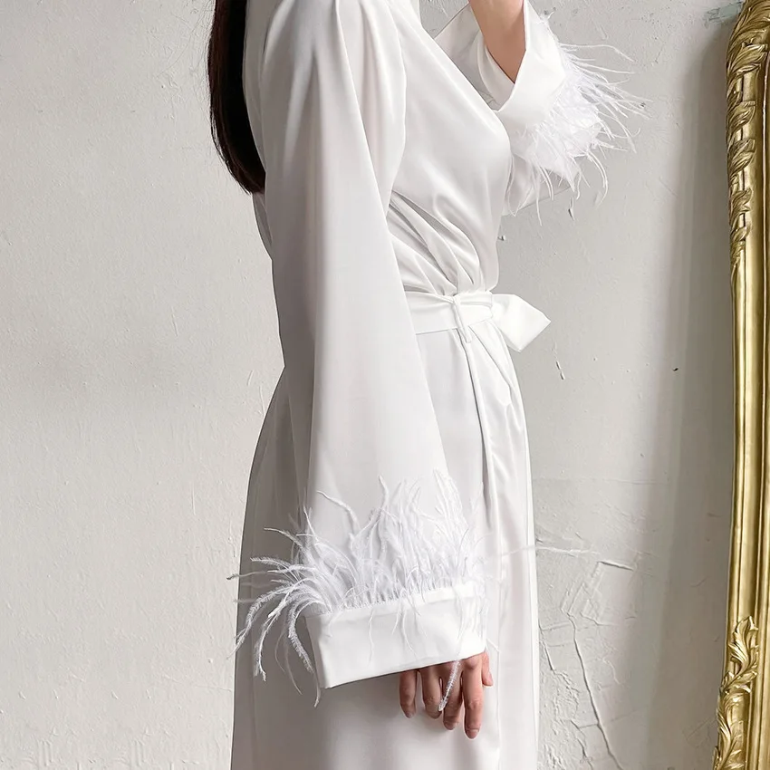 Retro French Style Satin Robes for Women Night Gown Sleepwear Ong-sleeved Feather White Satin Bow Pajamas Fashion Woman Robe Pjs