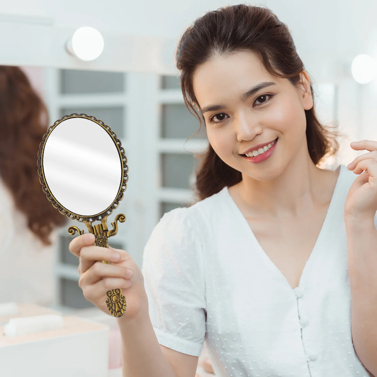 

Handle Mirror Mother Vintage Vanity Tabletop Zinc Alloy Travel Handheld Golden