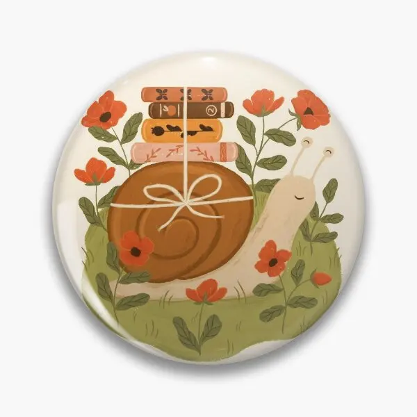 

Брошь в виде книги с улиткой и мягкой кнопкой