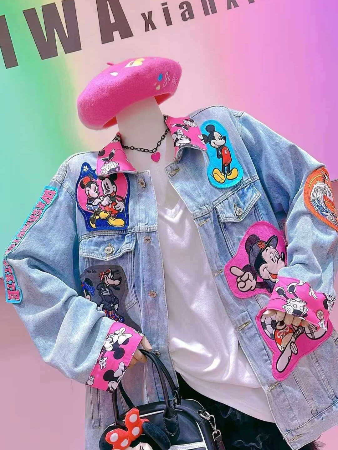 Женская однобортная джинсовая куртка свободная Осенняя с мультяшным принтом