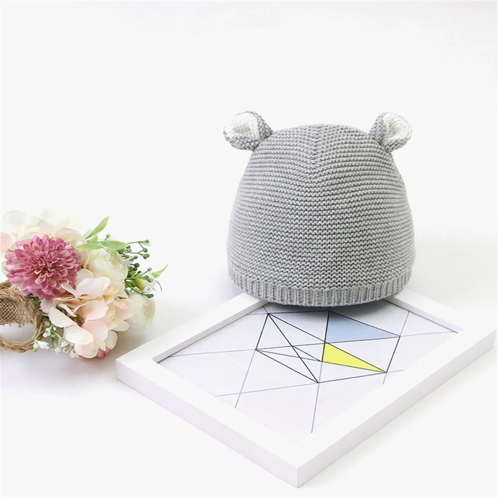 

Новинка, детская зимняя теплая вязаная шапка для маленьких девочек и мальчиков, однотонная Теплая Шапка-бини с милым медведем, однотонная ш...