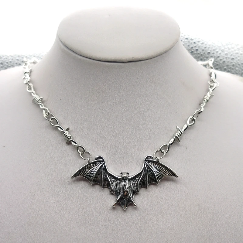 

Necklace Batgirl Hip Hop Gothic Punk Style Barbed Wire Small Thorns Chain Necklace Gift New High Quality Personality Jewelry