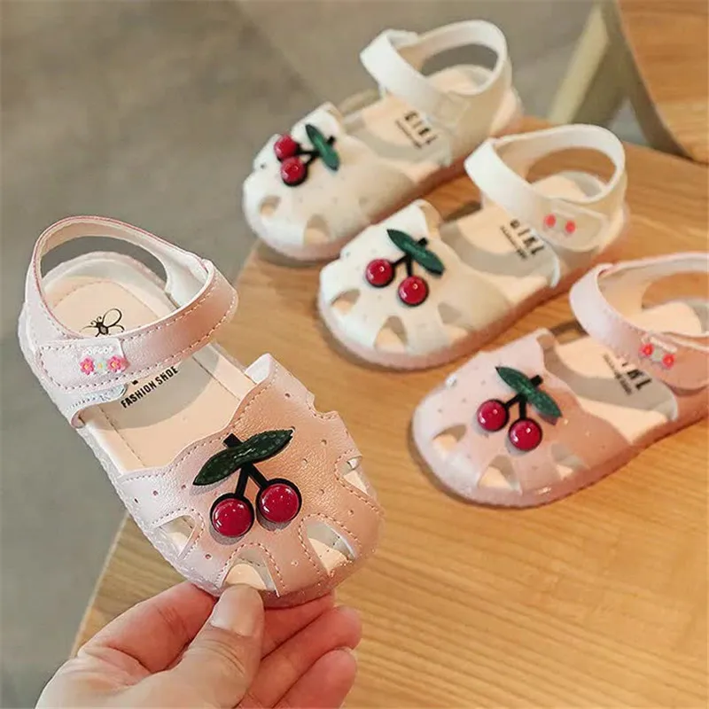 

Baby Walking Shoes 2023 Summer New Girls Sandals Cute Little Cherry Baby Shoes Soft Sole Non Slip Children'S Shoes