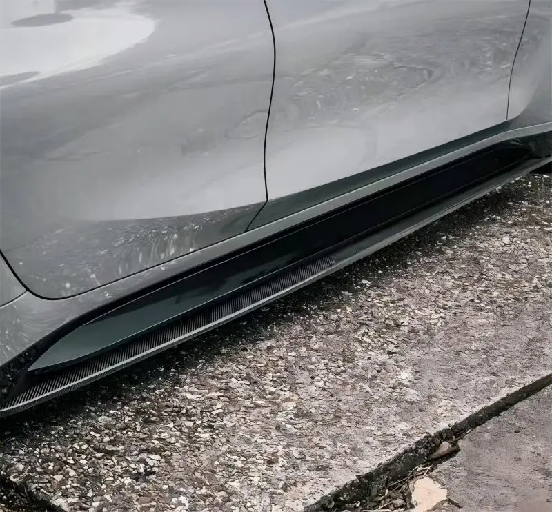 Фото Для BMW M3 M4 G80 G82 ReaI сухие боковые юбки из углеродного волокна, расширения губ, спойлер, автомобильные аксессуары, комплект кузова №3