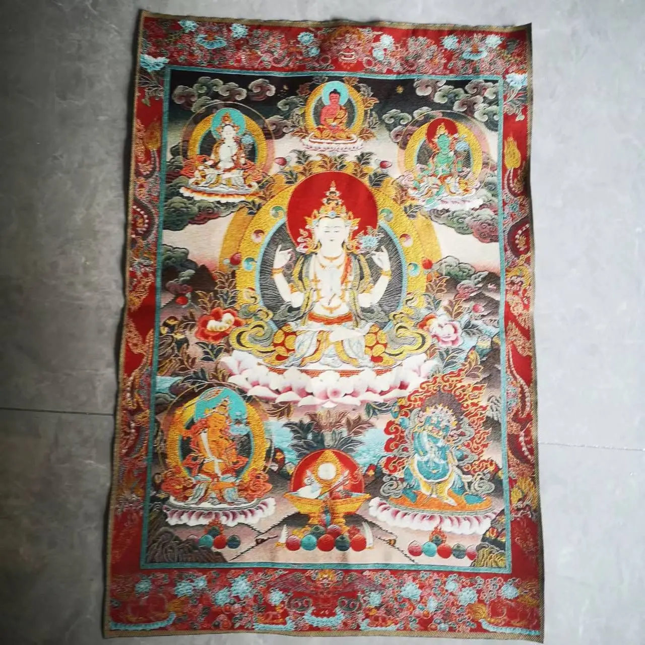 

Религиозные товары Thangka, четырехрычажные Гуаньинь, изысканная вышивка ручной работы, стоит собирать