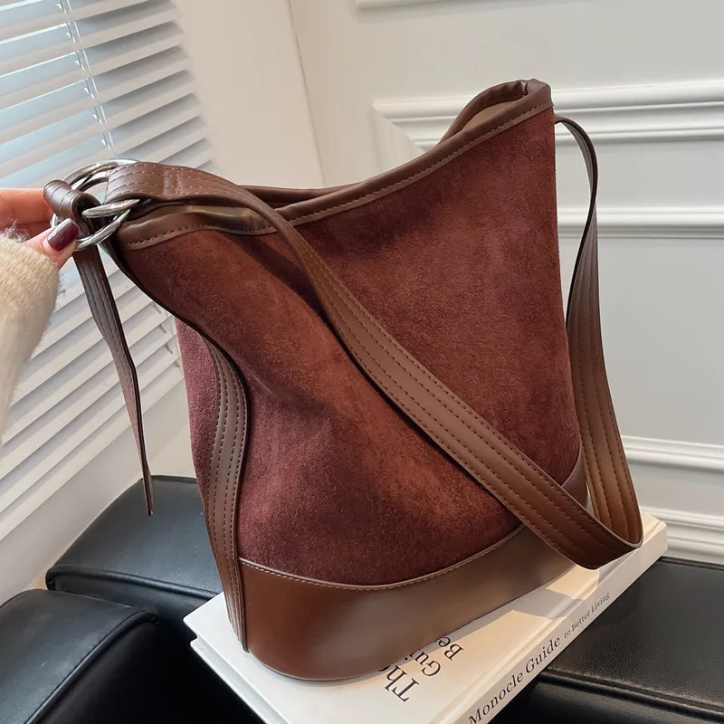 

Винтажная матовая женская сумка-мешок из искусственной кожи, Роскошный дизайнерский саквояж на плечо, дамская сумочка кросс-боди, кофейный ...