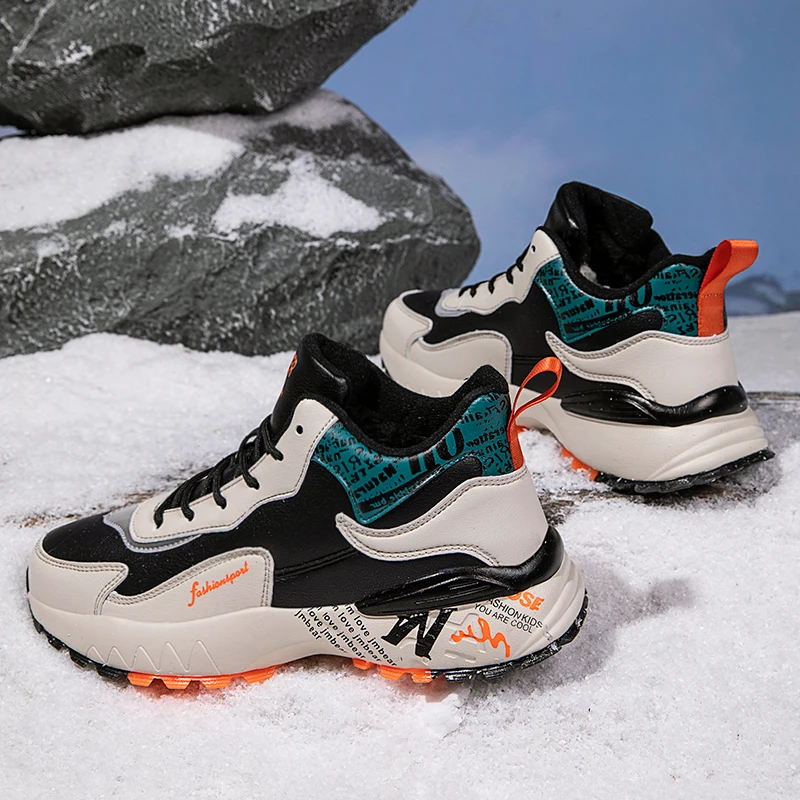 Men's Boots 2022 New Winter Warm Men's Shoes Non slip Plush Sneakers Men's Outdoor Fitness Running Sneakers