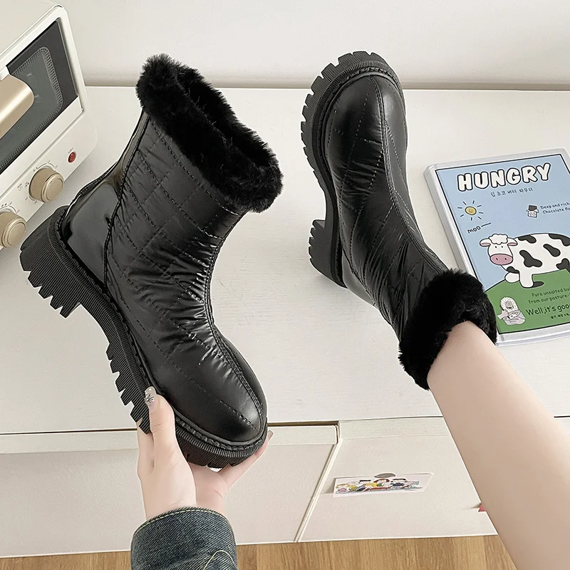Women's Thick Soled Warm Cotton Padded Shoes In Snowy Winter Women's Thick Plush Thick Soled Shoes In Winter 2023