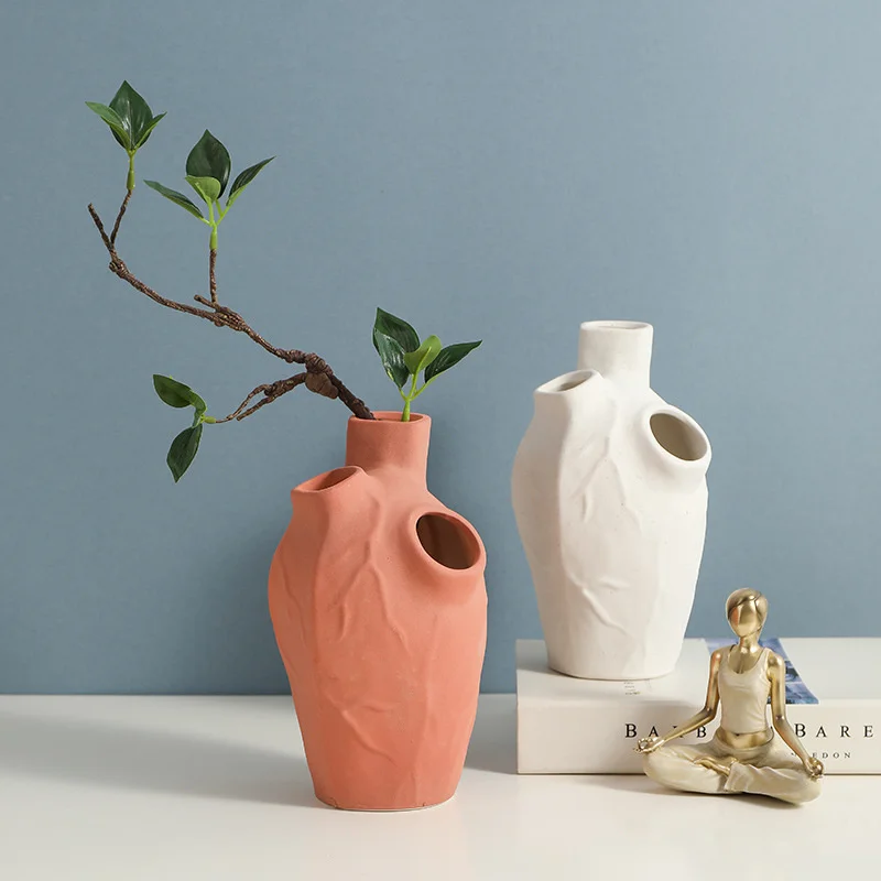 

Heart Shaped Ceramic Vase Three Hole Dry Flower Arrangement Home Decoration Living Room Desktop Decor Vases Ornaments Crafts