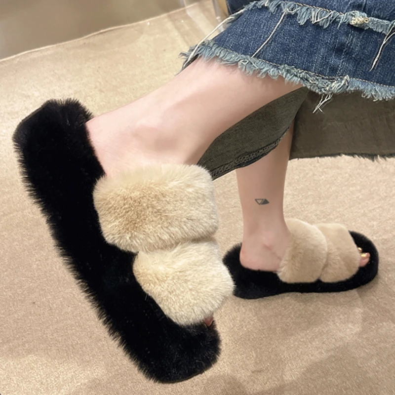 

Новые плюшевые тапочки на толстой подошве женская зимняя верхняя одежда 2023 повседневные универсальные удобные женские тапочки с открытым носком на одной лямке