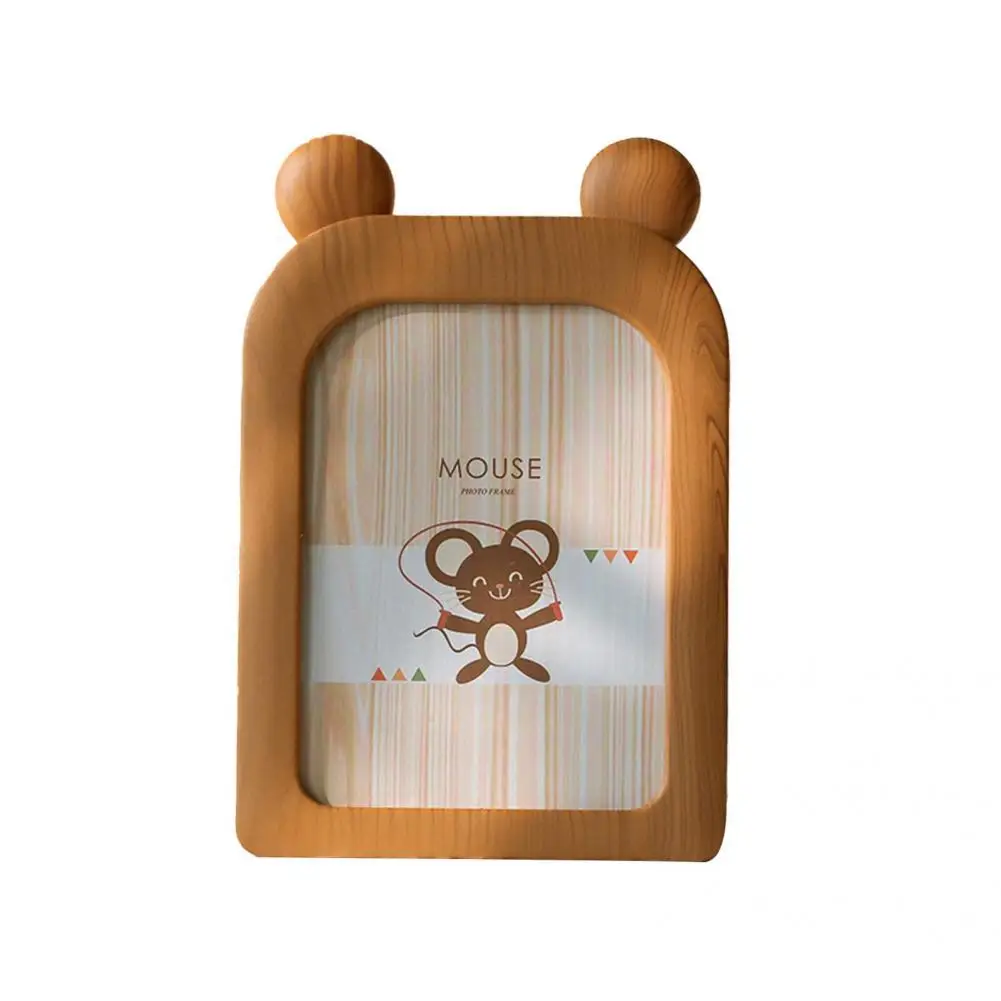 

Convenient Long Lasting Photo Frame with High-resolution Glass for Office