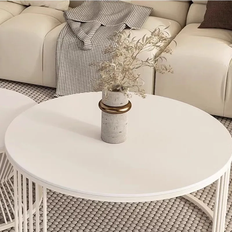 Журнальный столик с круглым полом минималистичный белый современный элегантный