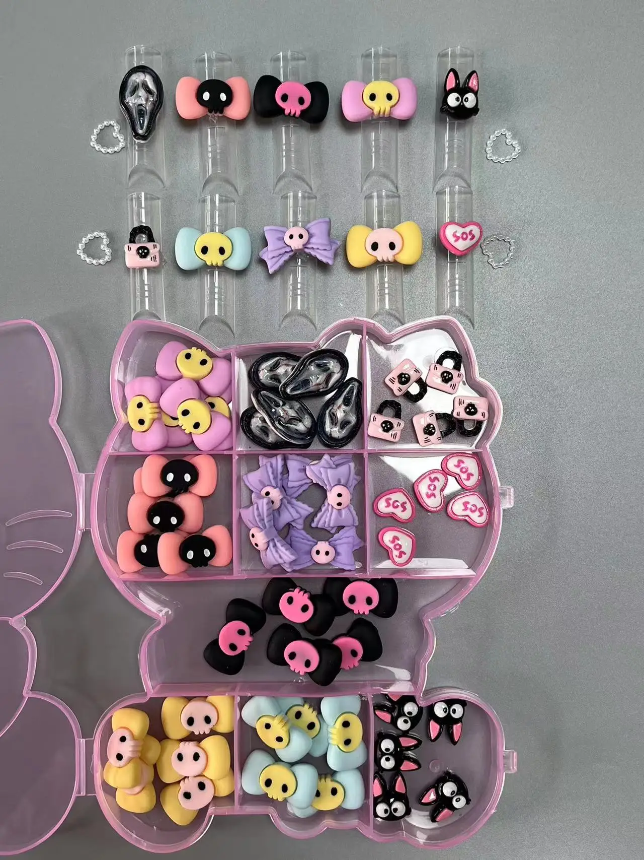 

Trendy Halloween Sanrios Kuromis Cartoon Box Kit Skeleton Bowknot Ghost Face Mummy Kitty Decoration Gems Kawaii Nail Art Charm