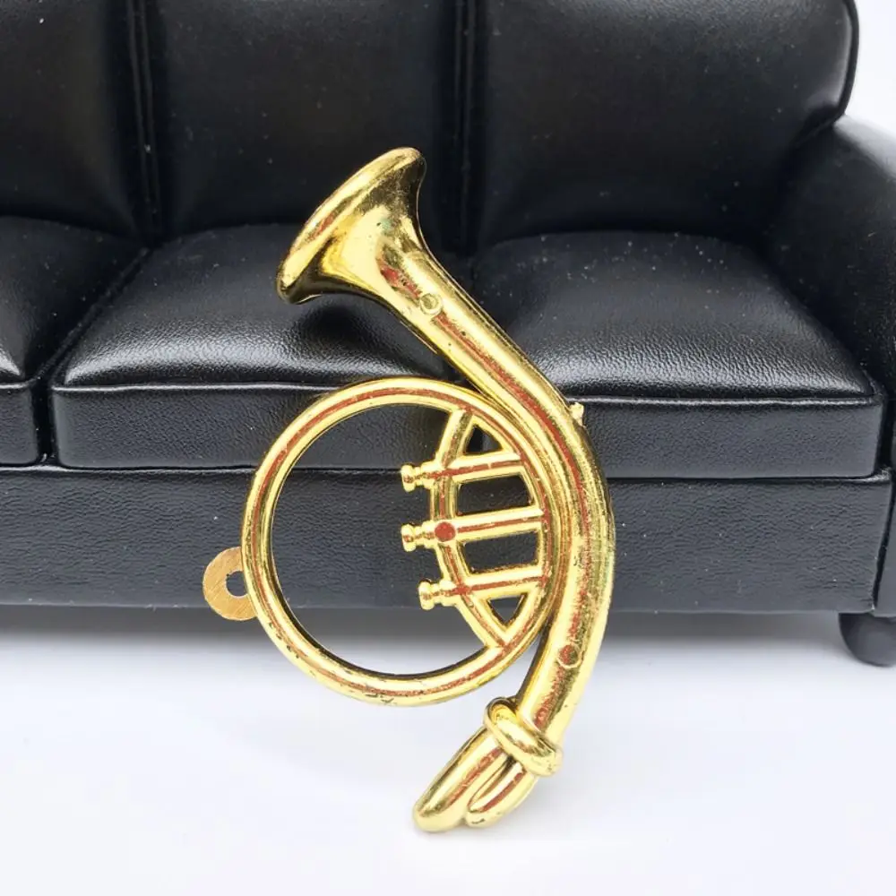 Миниатюрная модель мини-саксофон с золотой трубой портативный пластиковый