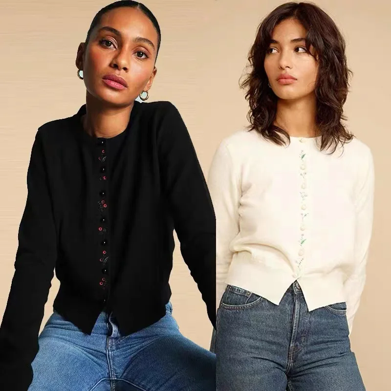 

Женский шерстяной вязаный кардиган с цветочной вышивкой и круглым вырезом