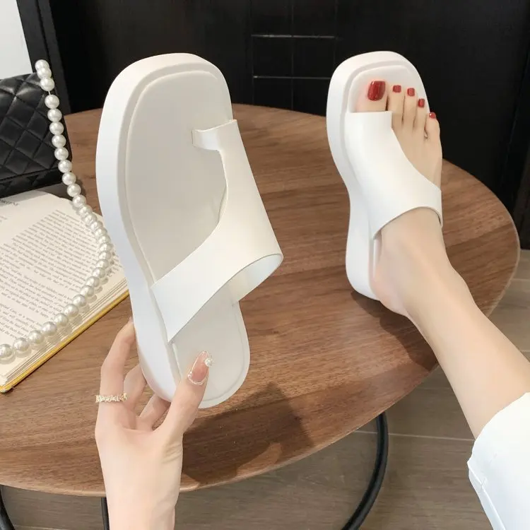 

Slope Heel Toe Sandals Women's Summer New Style Middle Heel Flat Bottomed Muffin Beach Sandals