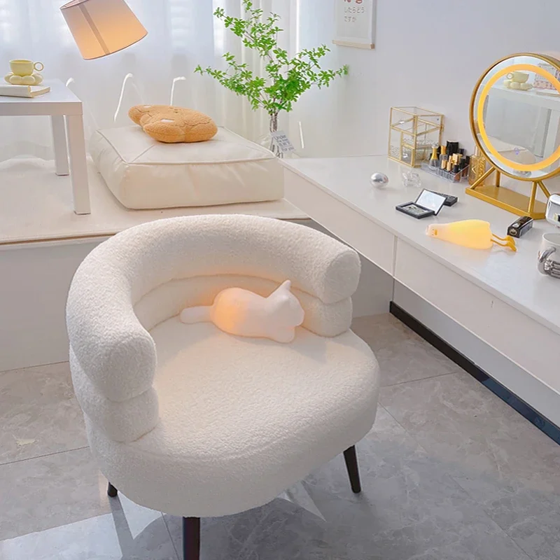 Милый пушистый столик в европейском стиле современный стул для девушек спальню