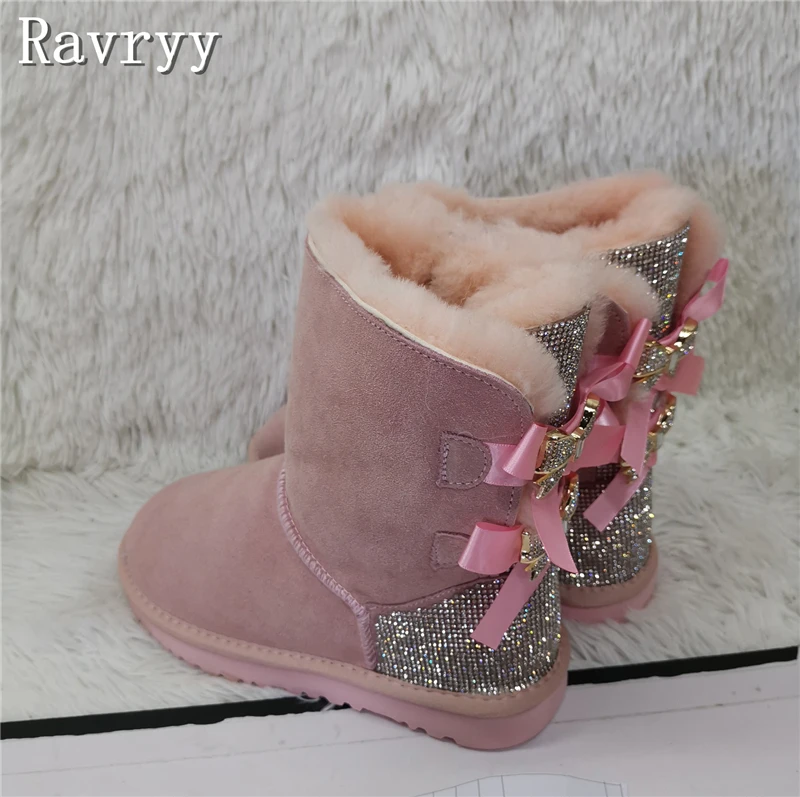 Женские зимние ботинки со стразами