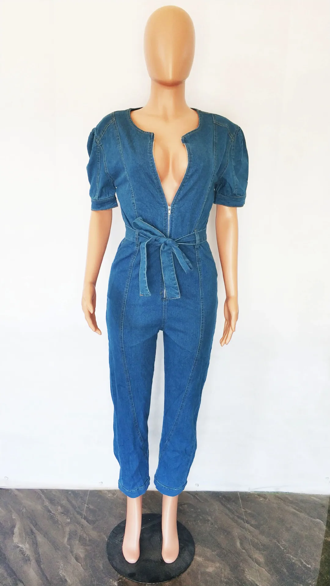 Casual Women's Jumpsuit 2023 Summer New Fashion High Street V-Neck Pocket Design Loose Denim Short Sleeve Jumpsuit