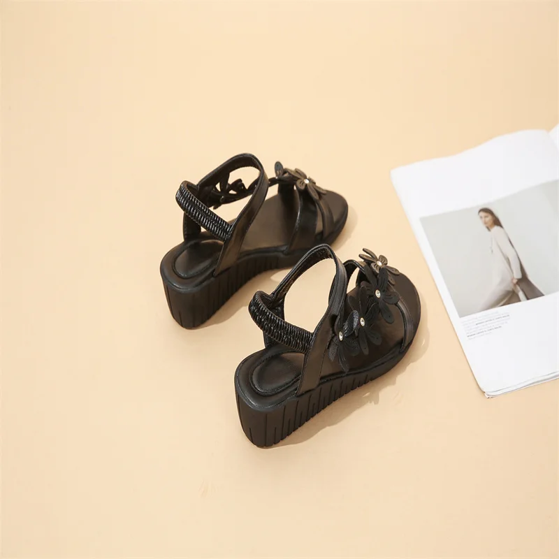 Sandals Women Summer New Fashion Women's Bling  Bling Flowers Rhinestone  Transparent Root Open Toe Sandals Woman Shoes