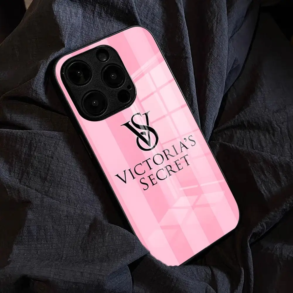 Противоударный стеклянный чехол V-Victorias Pink Secret для iPhone 17 Pro Max, 15 Pro, 16, 14 Plus, 12, 13 Mini, 11 Pro (art.: 3920d87f3f74e) - 3920d87f3f74e