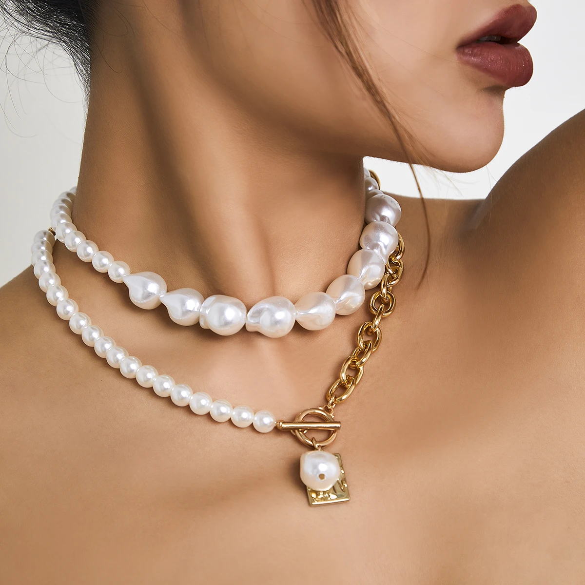 

Layered Pearl Beads Chain Choker Necklace for Women Thick Splicing Chain with Square Pendants Necklace 2022 Jewelry on Neck Gift