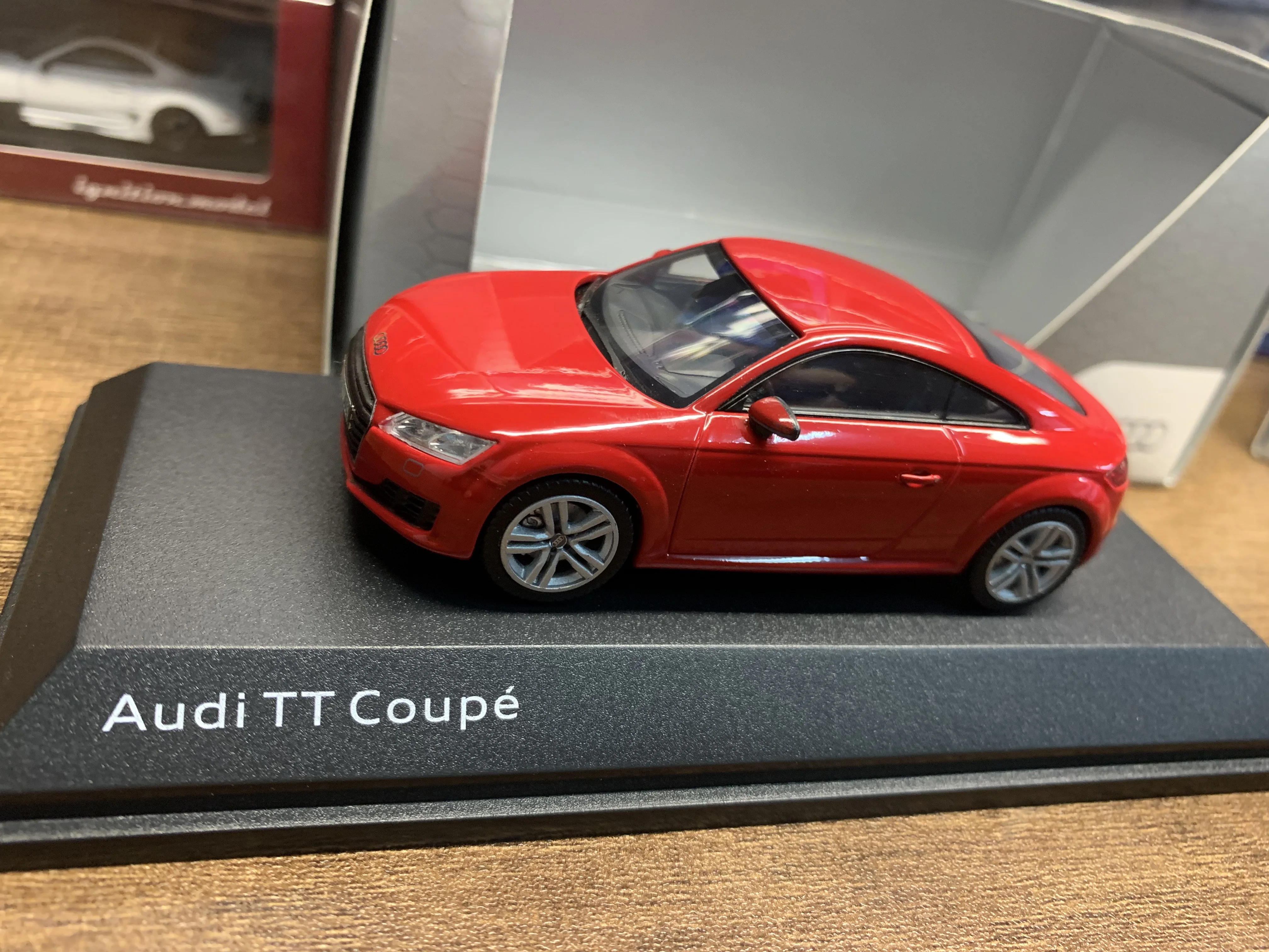 

1/43 Original Audi TT Coupe Collection of die-cast alloy car decoration model toys