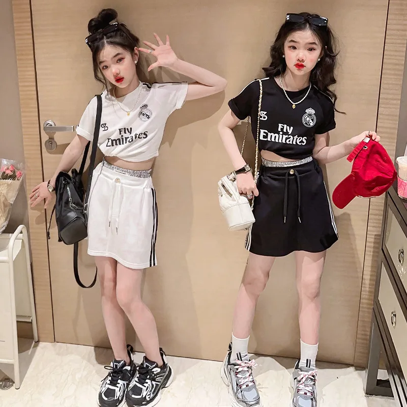 

Летний спортивный костюм для девочек, Корейская версия 2023, топ с коротким рукавом и юбка, повседневный комплект из 2 предметов, детская одежда