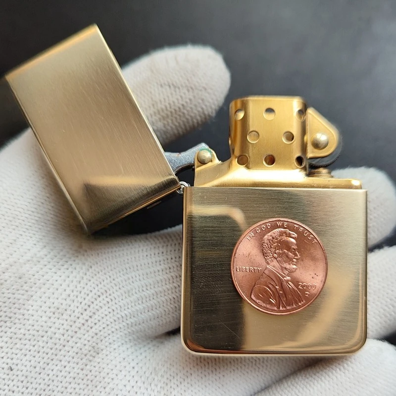 Фото Зажигалка Zorro 910 на керосине, реплика 1941 года, выполненная из оригинальной медной пластины и оригинального медного механизма, в стиле военных самолетов. №4