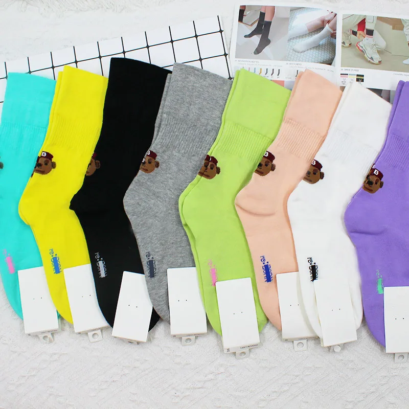 

Solid Women Sock Bear Ladies Socks Crew Fashion Candy Colors Green Fashion Casual Cotton Sox Girl Spring Autumn Trendy Skarpetki