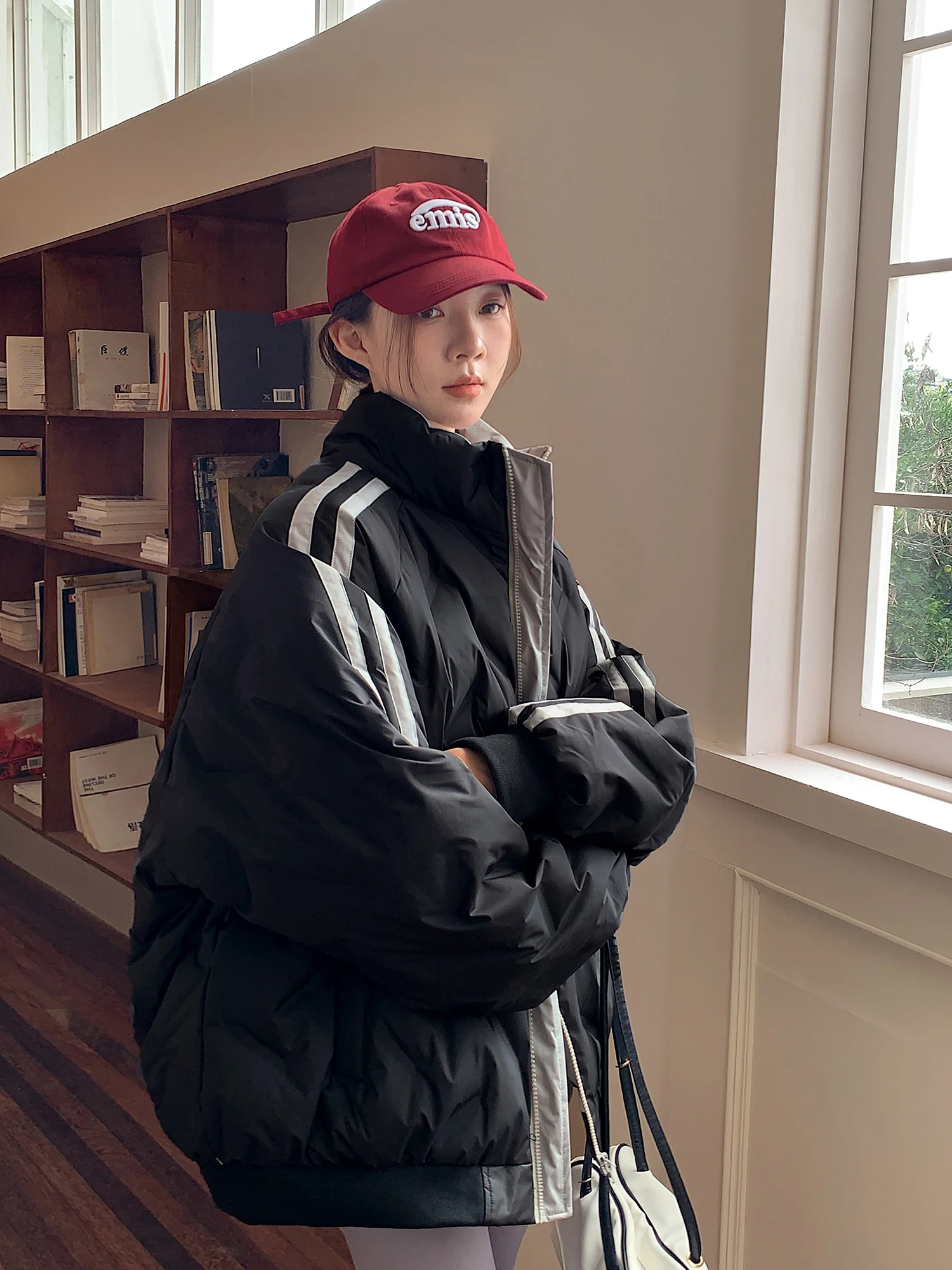 Vs What Winter Overture корейский повседневный пуховик в полоску 90 белый утиный пух женская