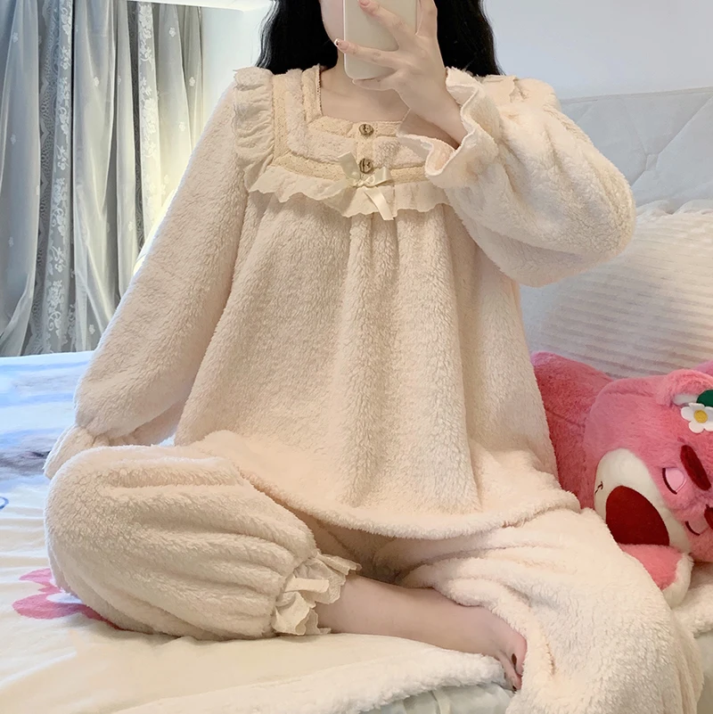 

Утепленный зимний пижамный комплект из кораллового флиса, женские рубашки с квадратным воротником и брюки, одежда для сна, домашний костюм из двух предметов, рисовые белые оборки