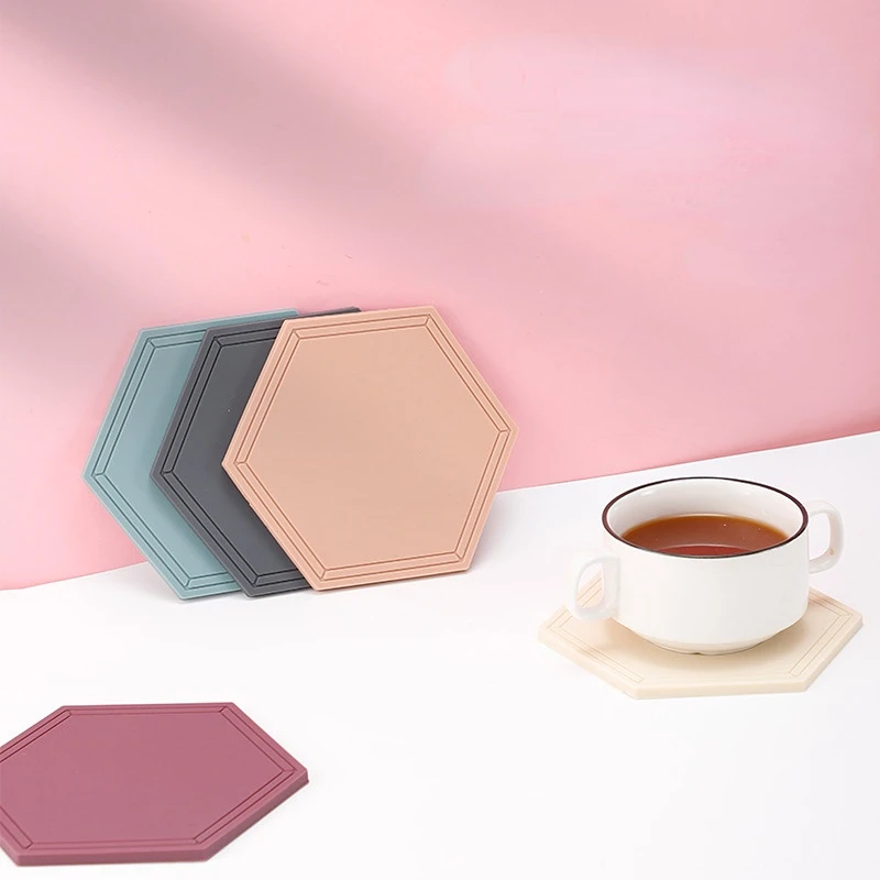 

Silicone Insulated Dinner Plate Silicone Tableware Insulation Mat Pad Heat-insulated Bowl Placemat Coaster Cup Hexagon Mats