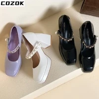 2022 new womens mary jane shoes closed round toe buckled strap high heel pumps white black patchwork retro heels