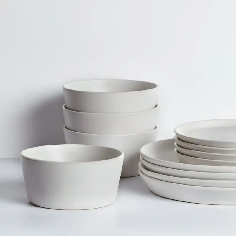 

Lain Ally Stoneware 12-Piece Round Dinnerware Set, White
