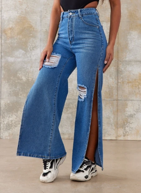 Рисунок 2 - Женские джинсы 2023